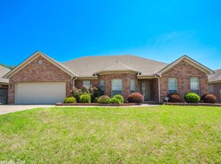 21 Congressional Dr, Little Rock, AR 72210