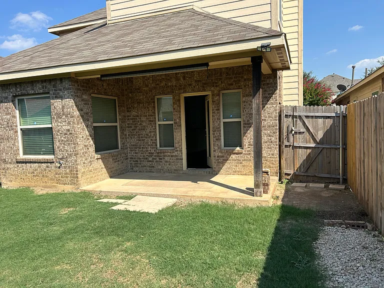 12045 Walden Wood Dr — Photo 34