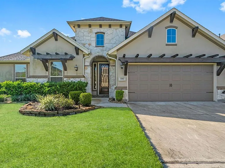 3750 Pinebrook Hollow Ln — Photo 1
