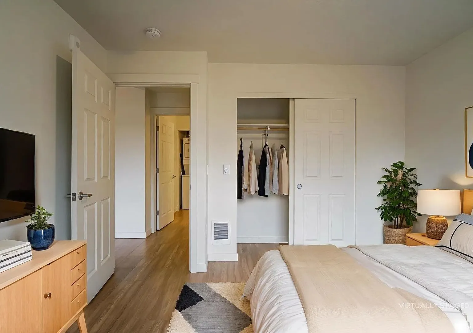 22025 NE HALSEY ST. — Photo 4