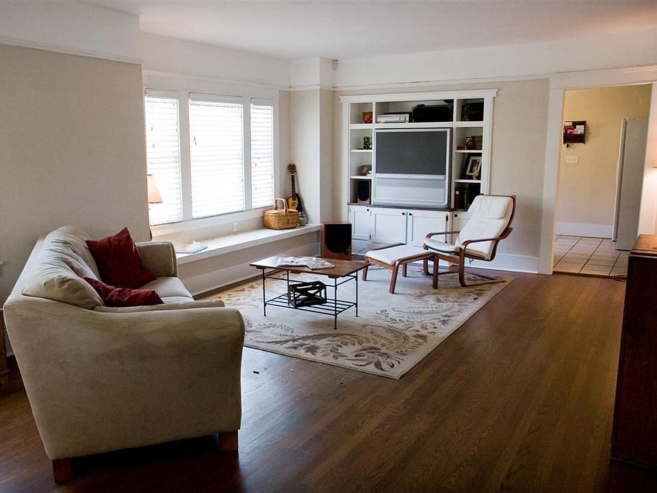 2837 B St, Selma, CA 93662 Zillow