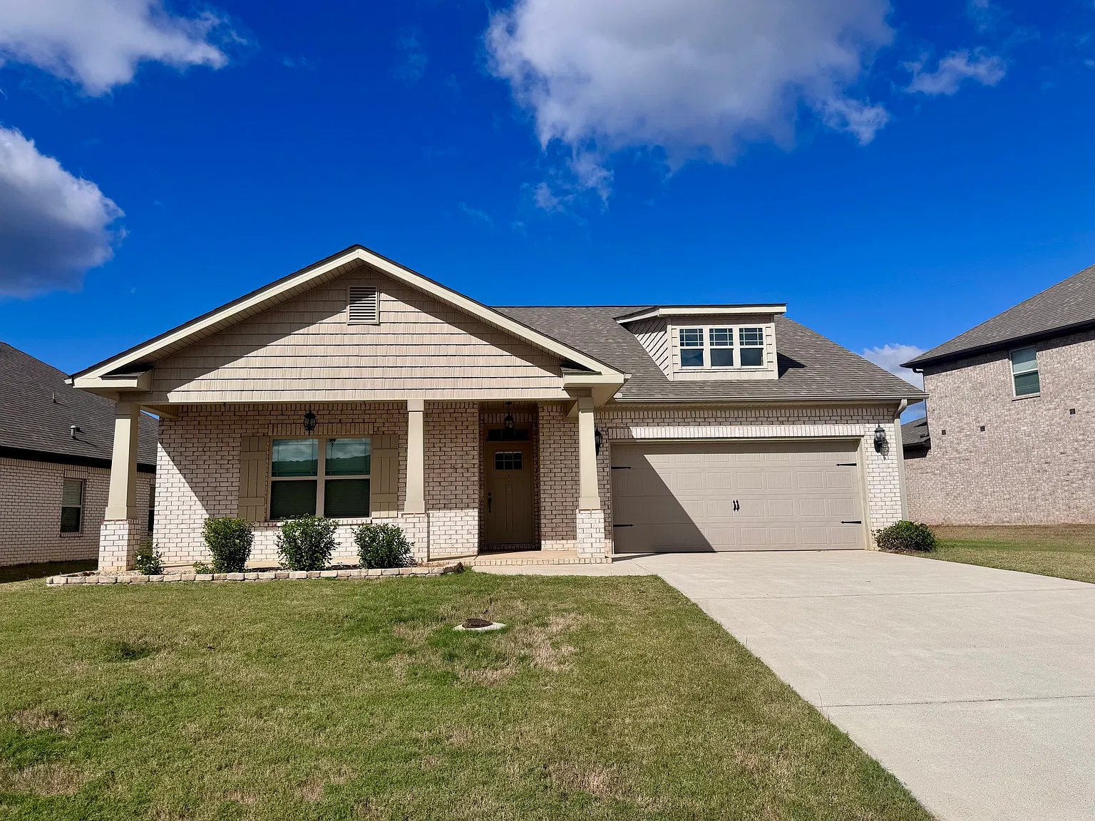 142 Holly Fern Dr — Photo 1