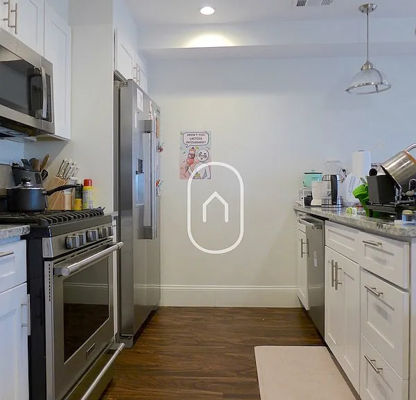 1920 Washington St #3 — Photo 6