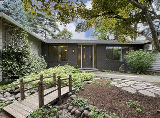 8995 SW Jamieson Rd, Portland, OR 97225