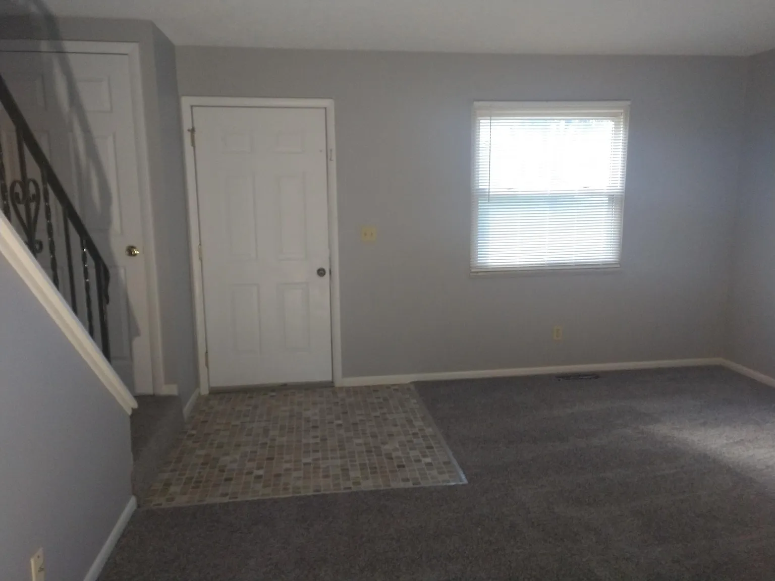 2 bed, 999 sqft, $1,150 — Photo 4