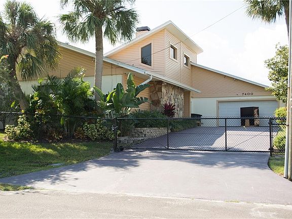 4th image of 7400 Bay Dr