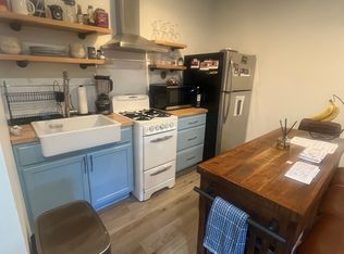 16616 Haynes St, Van Nuys, CA 91406