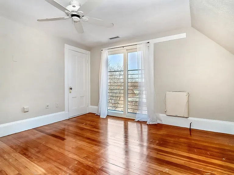 27 Emery St #2 — Photo 13