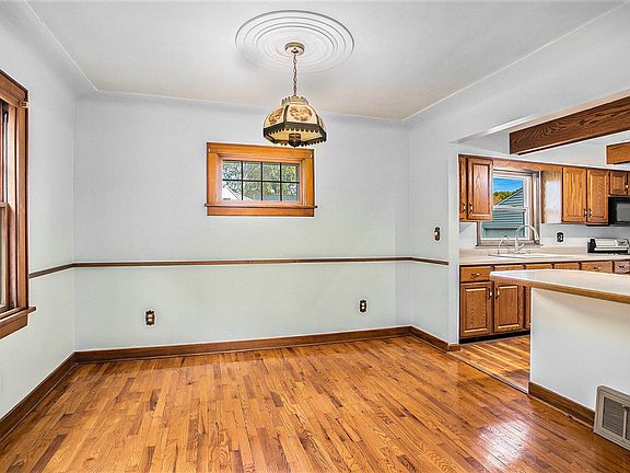 5th image of 5459 Capital Ave SW