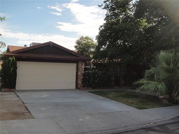 3rd image of 3924 El Paso Dr
