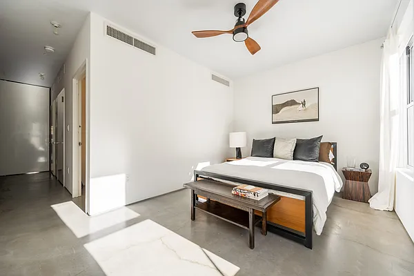 Sold by Kretz Family Real Estate | media 16