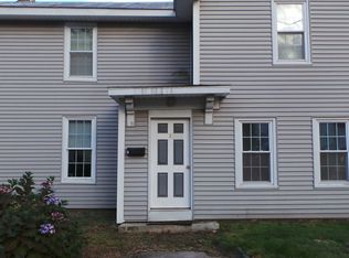 267 Front St #4, Richmond, ME 04357