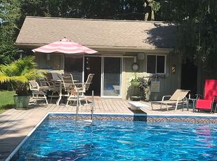 356 Dart Dr, Hanover, PA 17331