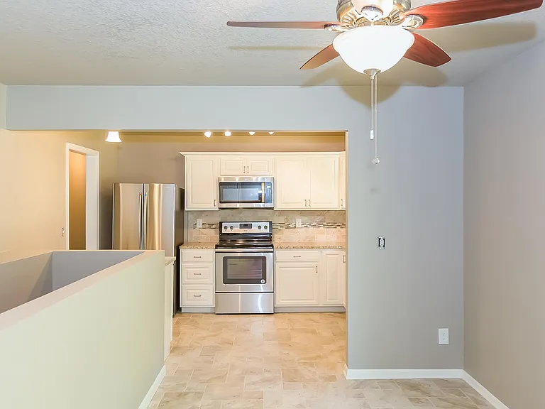 5800 N Belton Ave — Photo 7
