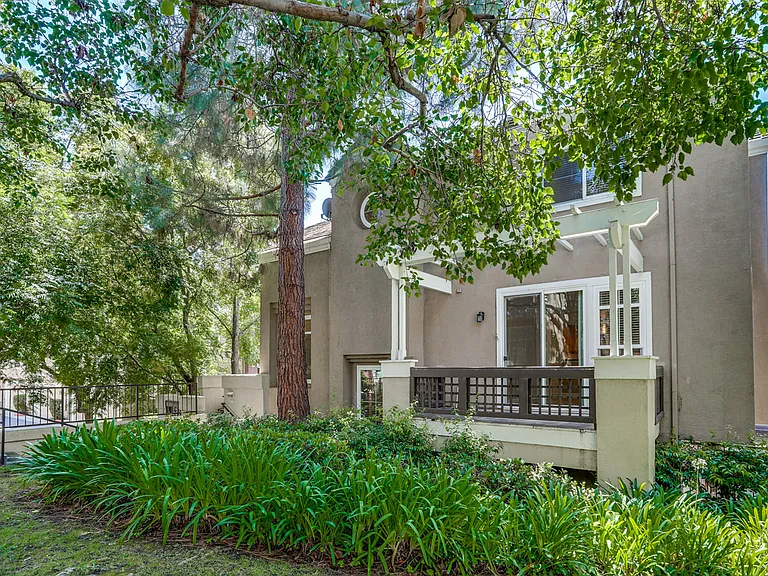 437 Camille Cir #1-11 — Photo 52