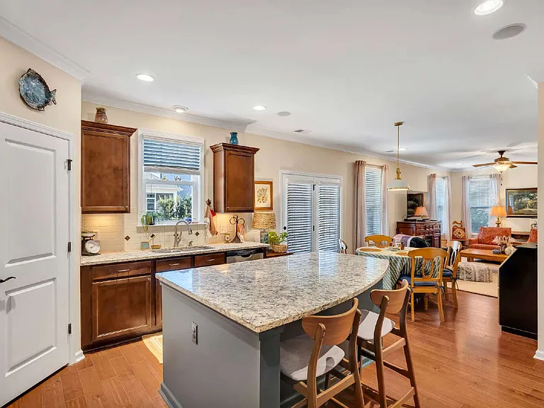 111 Martello Rd — Photo 12