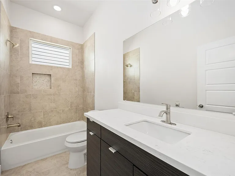 7614 Avenue L — Photo 17