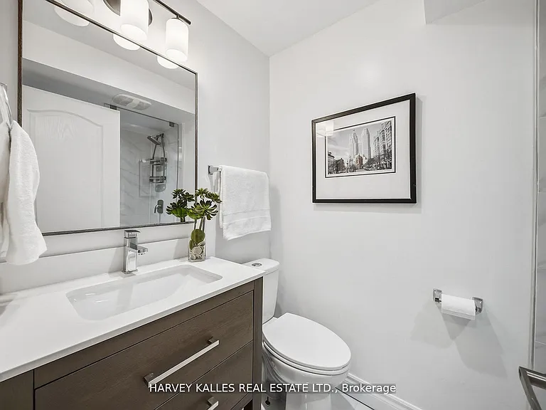 568 Northcliffe Blvd — Photo 33