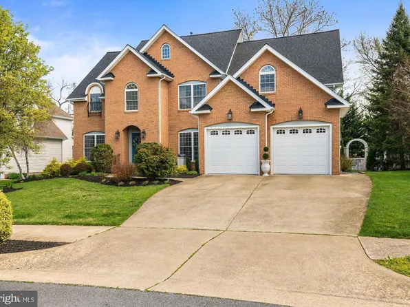 106 Maitland Ct, Winchester, VA 22602