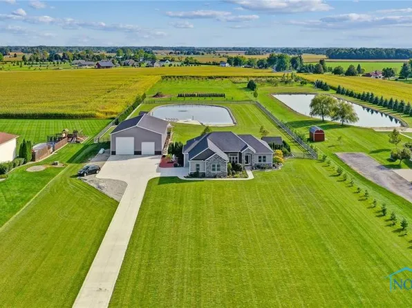 11243 Sylvania Ave, Berkey, OH 43504