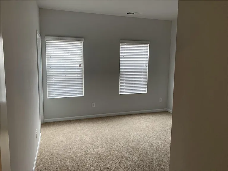 430 Broadmoor Dr — Photo 14