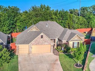 19400 Stone Cress Ct, Edmond, OK 73012