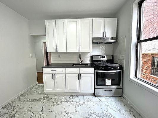 3rd image of 23-27 Broadway #3R