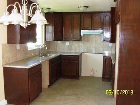 3rd image of 1251 Val Verde Dr