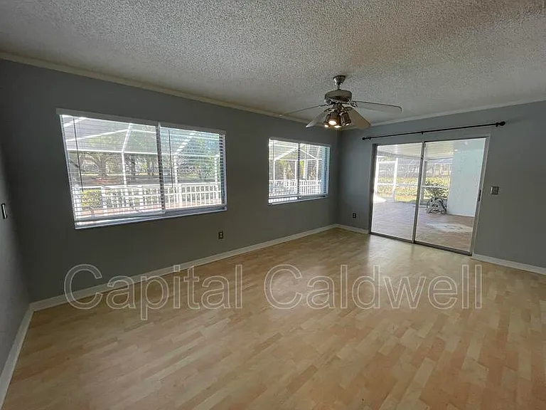 12813 Starling Dr — Photo 20