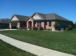 895 Gooseneck Trl, Sherman, IL 62684