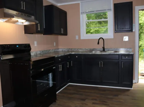 1001 W Orange St #A, Fayetteville, NC 28301