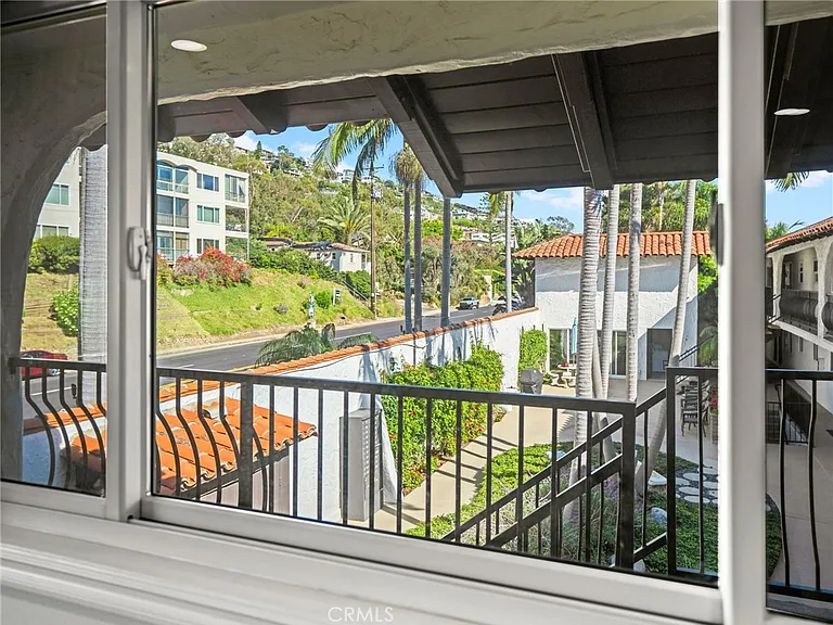 2175 S Coast Hwy — Photo 37
