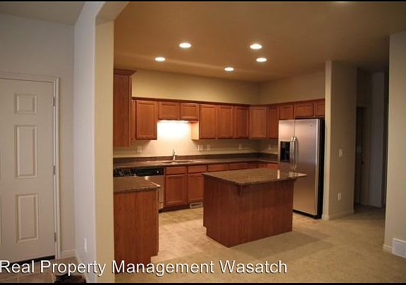3rd image of 3029 S Ashburton Ln
