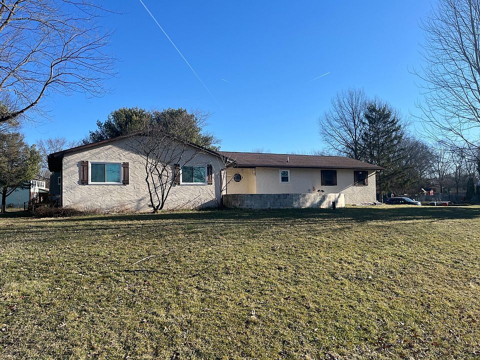 1st image of 15 Dover Ct SW