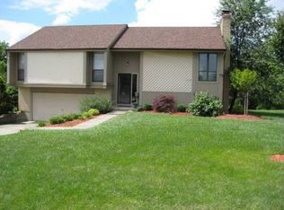 19707 Alpine Dr, Lawrenceburg, IN 47025