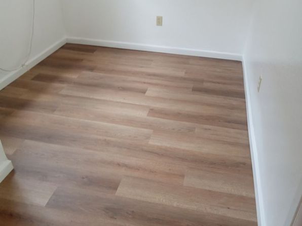 Washington Square Apartments, 308 N Washington St #9, Sonora, CA 95370