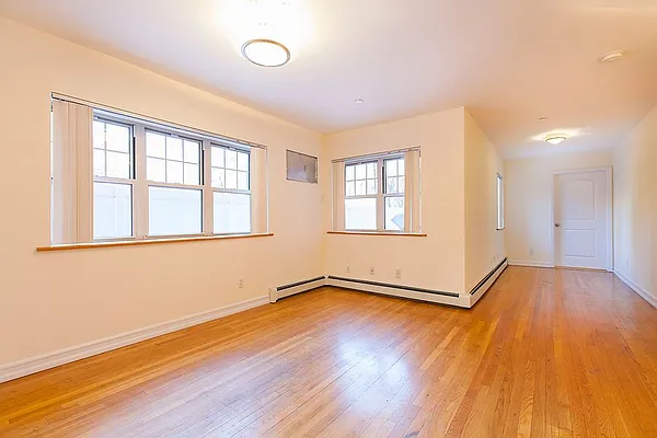 Rented by Mirador Real Estate | media 34