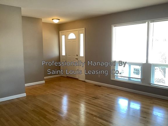 5th image of 719 Carriage Ln