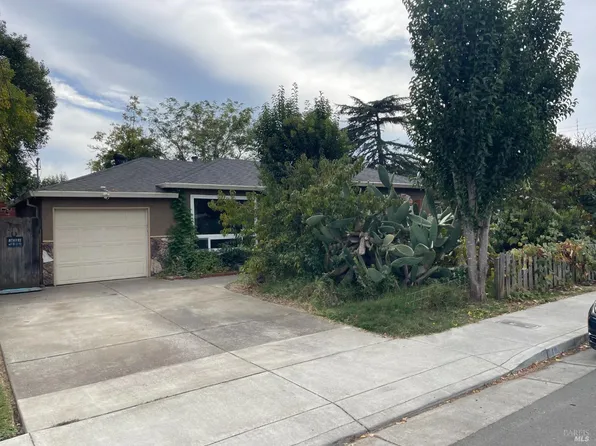 11 Bryan Avenue, Napa, CA 94558