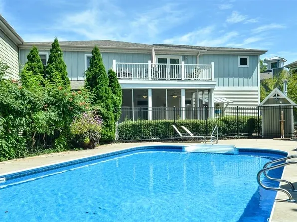 16032 Goodwin Ave #5, Union Pier, MI 49129