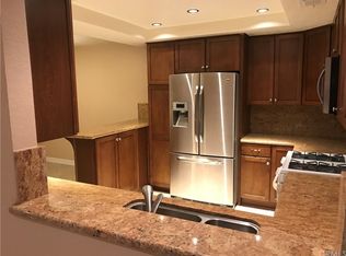 10430 E Briar Oaks Dr APT B, Stanton, CA 90680