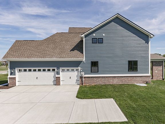 5th image of 16601 Carlton Ct