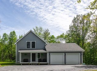 400 N Hollow Rd, Stowe, VT 05672