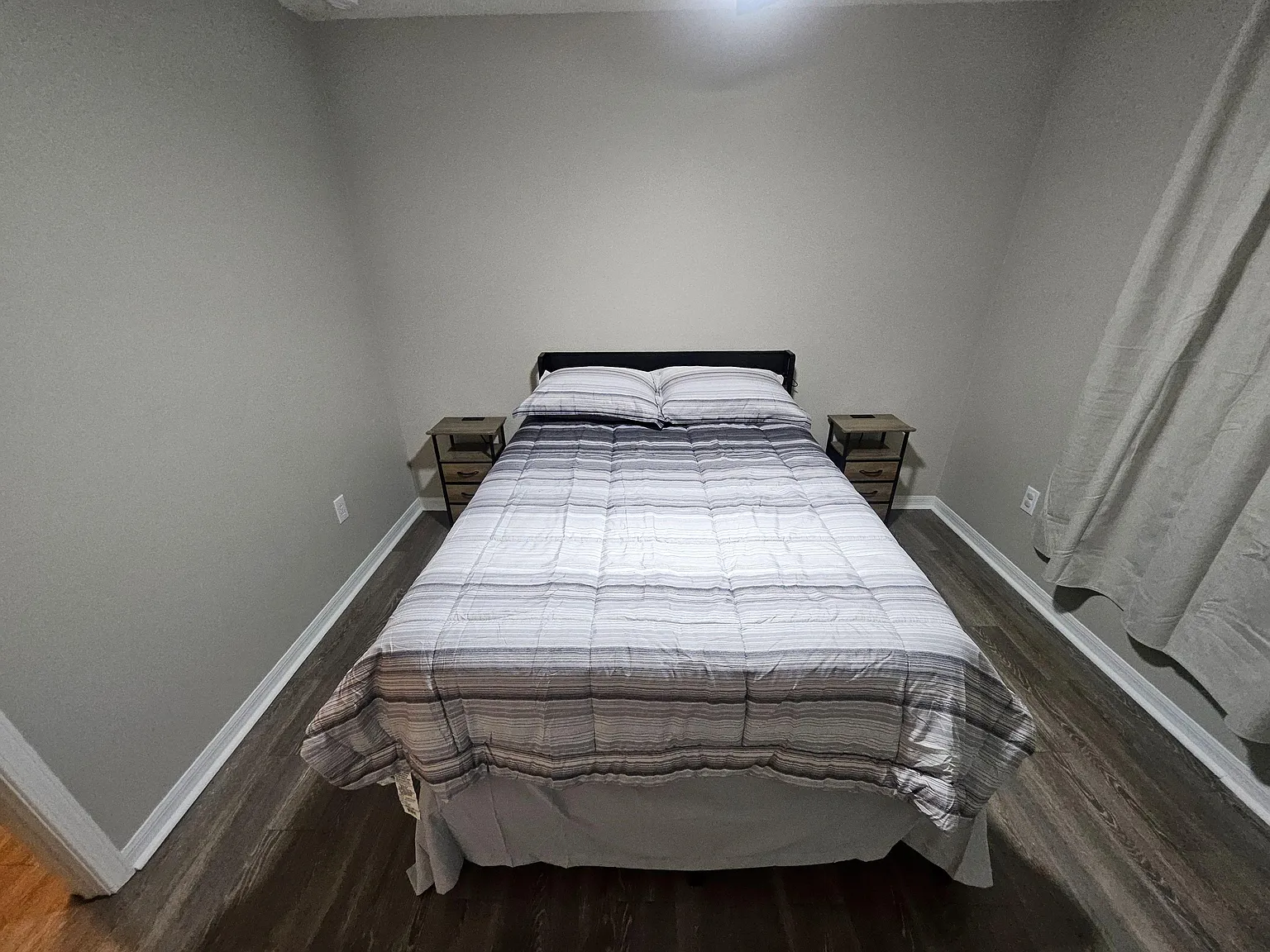 1 bed, 1.5 bath, 1850 sqft, $1,092 — Photo 2