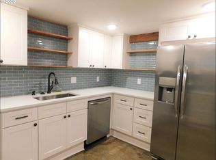7321 SE Ellis St #B, Portland, OR 97206