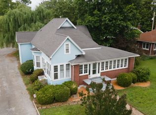 215 S 20th St, Murphysboro, IL 62966