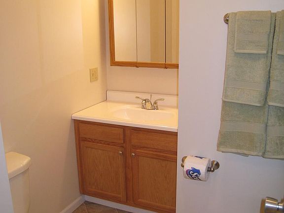 full bath with tub/shower