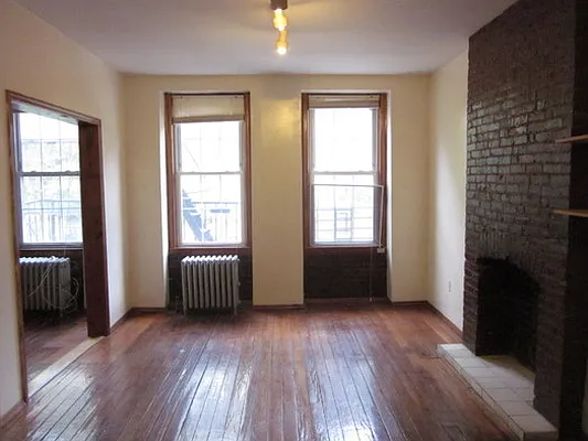 Rented by Full Time Management | media 12