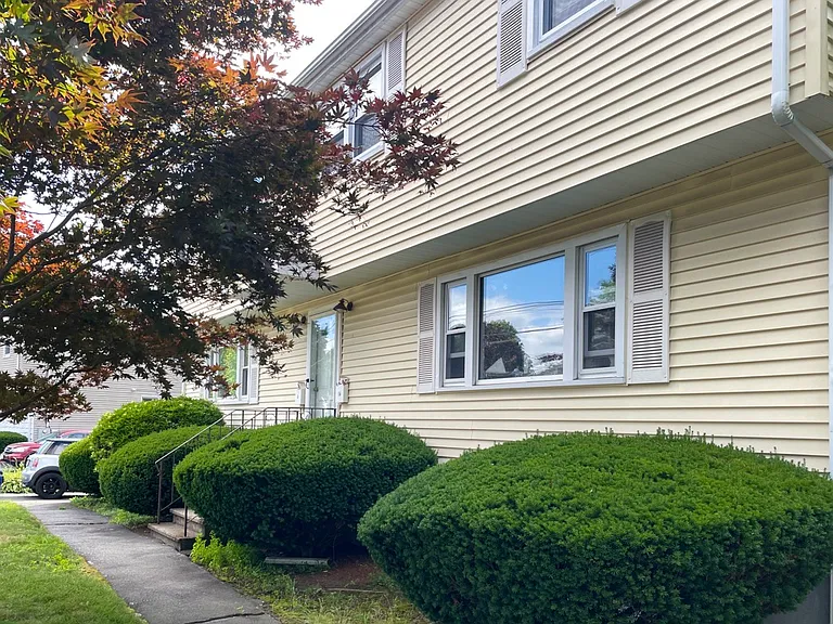 6 Keith Cir #A — Photo 2