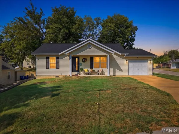 417 Brierton Ln, Festus, MO 63028